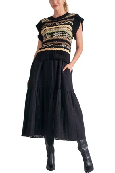 Elan Crew Neck Woven Midi Dress In Black In Multi