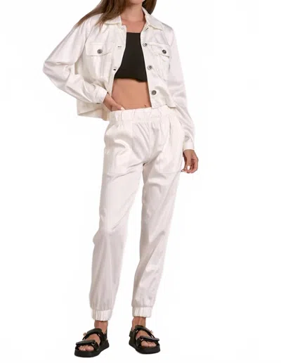 Elan Cropped Button Down Jacket In White