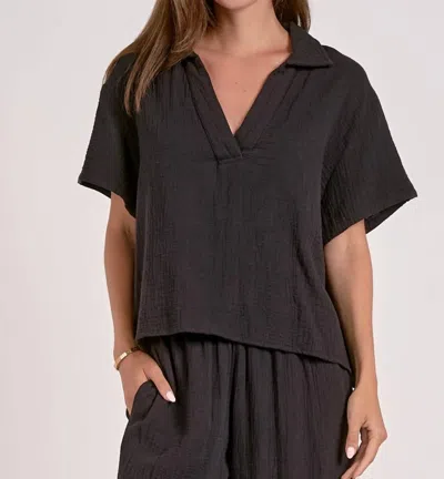 ELAN DELLA SHORT SLEEVE GAUZE TOP IN BLACK
