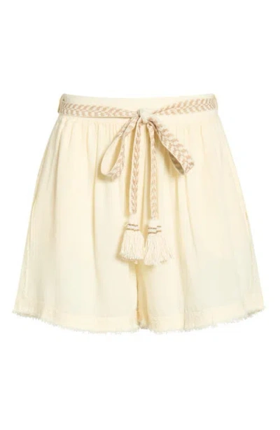 Elan Drawstrong Shorts In Neutral