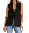 Elan Vest With Long Lapel In Black In Black