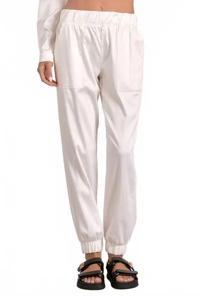 Elan Iris Pants In White