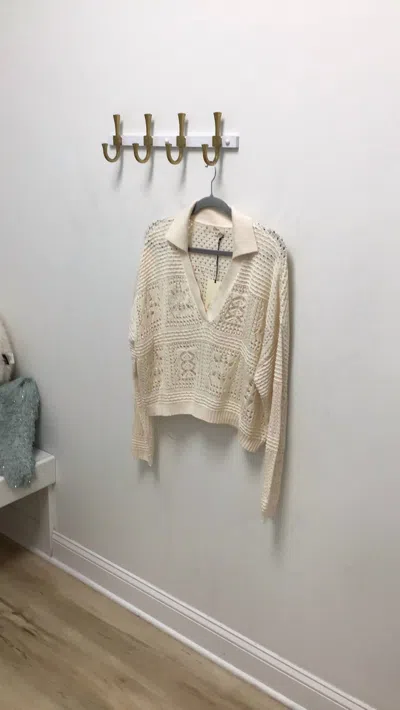Elan Jasmine V-neck In Cream