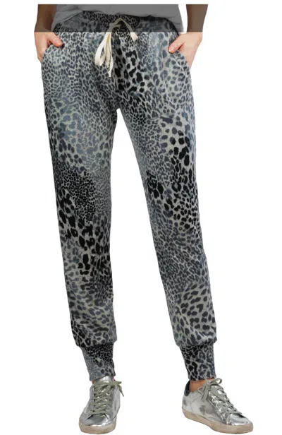 Elan Leopard Print Jogger In Khaki In Grey