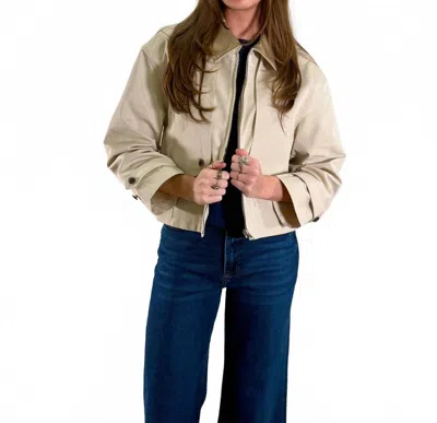 Elan Lightweight Cropped Utility Jacket In Ecru In Neutral