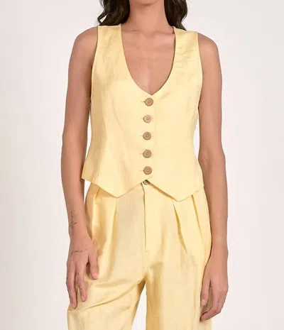 Elan Linen Button Down Vest In Yellow