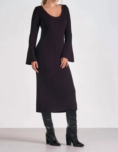Elan Long Scoop Neck Maxi Dress In Black