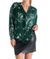 Elan Long Sleeve Button Down Blouse In Jade Floral In Multi