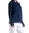 Elan Long Sleeve Button Down In Navy In Blue