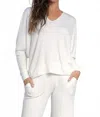 Elan Long Sleeve Knit Top With V Neck In Ivory In White