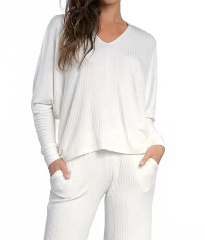 Elan Long Sleeve Knit Top With V Neck In Ivory In White