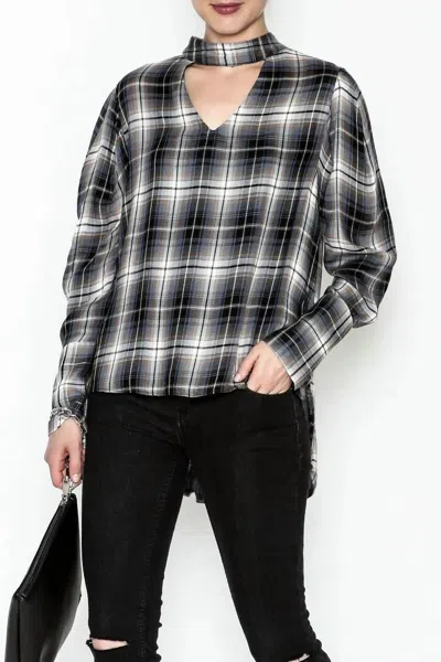 Elan Long Sleeve Plaid With Keyhole Neck Top In Black In Multi