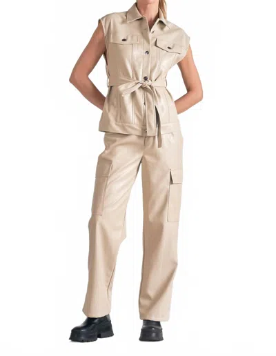 Elan Marco Sleeveless Collared Vest In Stone In White