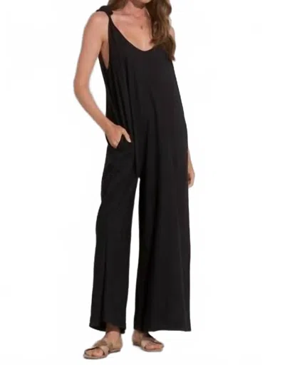 Elan Midnight V-neck Jumper In Black