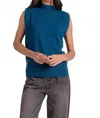 Elan Mock Neck Sleeveless Sweater In Teal In Blue