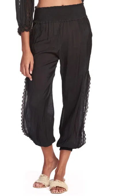 Elan Pants W Side Slits In Black