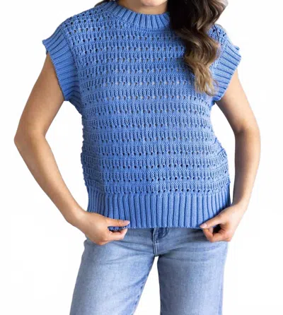 Elan Short Sleeve Open Sweater In Blue