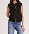 Elan Sleeveless Hoodie Sweater In Black In Black