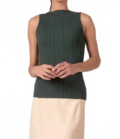 Elan Sleevless Ribbed Sweater Tank In Pine In Green