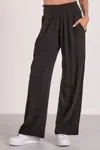Elan Beachy Wide Leg Pant In Black In Black