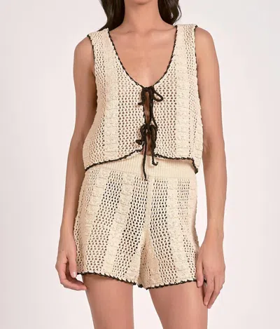 ELAN TAJA SLEEVELESS TOP IN NATURAL WITH BLACK BORDER