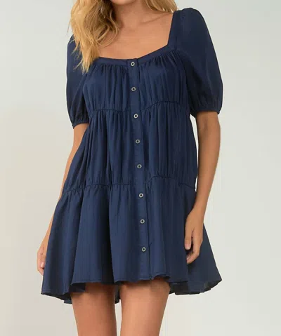 Elan Tiered Button Dress In Navy In Blue