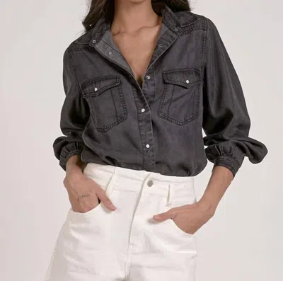 Elan Two Pocket Demin Longsleeve Shirt In Black Wash