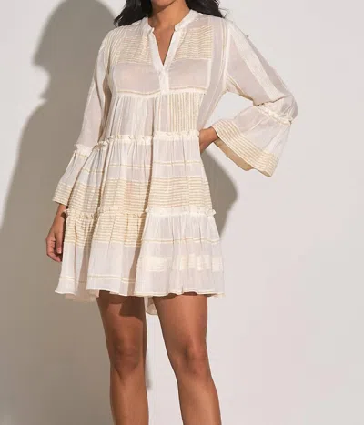 Elan Vneck Mini Dress In Natural In White