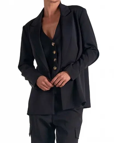 Elan Wide Lapel In Black