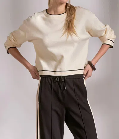 Elan Women's Long Sleeves Crewneck Sweater In Off White In Neutral