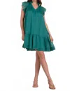 Elan Flutter Sleeve Dress In Emerald In Green