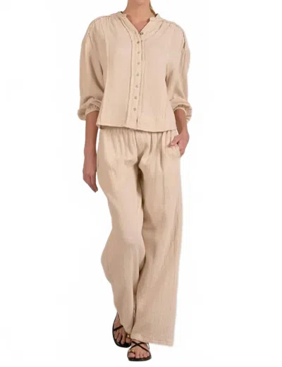 Elan Women's Sandy Shore Blouse In Beige In Neutral