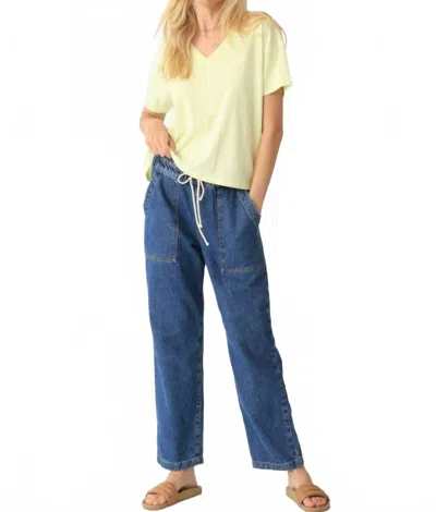 Electric & Rose Chase V-neck Tee In Lime