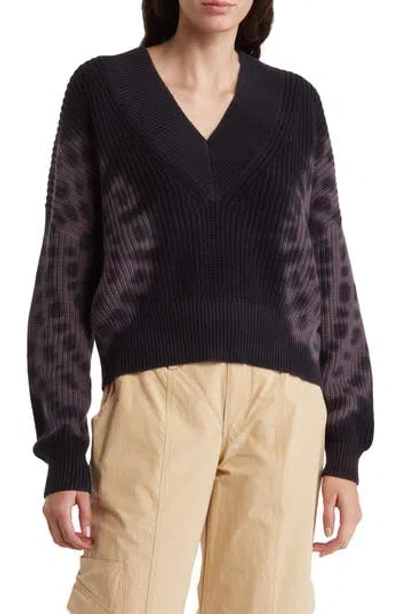 Electric & Rose Roux Tie Dye Burst Pullover Sweater In Onyx/charcoal