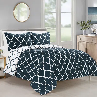 Elegant Comfort 3-piece Moroccan Trellis Reversible Comforter Set In Green