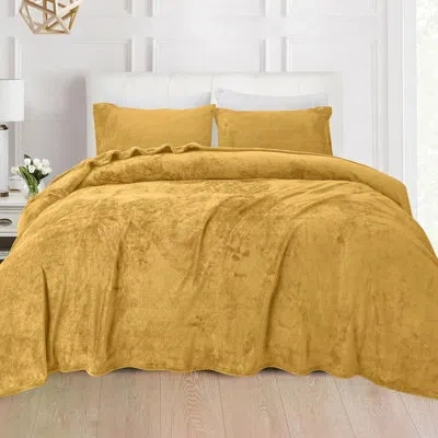 Elegant Comfort 4 Piece Guest Room Case Pack In Gold