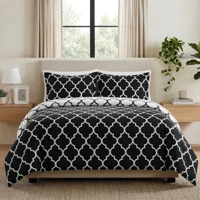 Elegant Comfort All Season Comforter And Year Round Medium Weight Super Soft Quatrefoil Pattern Down Alternative Rev In Multi