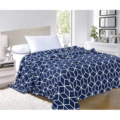 Elegant Comfort Fleece Blanket In Navy