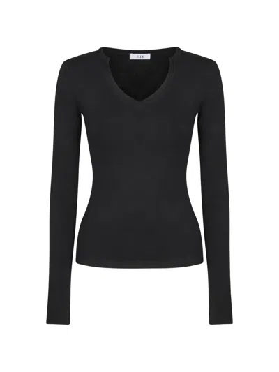 Eleh Long-sleeve V-neck Sweater In Blue