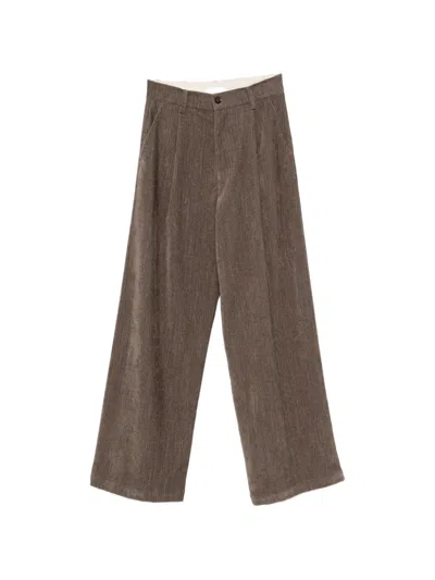 Eleh Pleated Trousers In Brown
