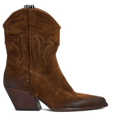 Elena Iachi Ankle-high Western Boots In Washed Cognac Suede