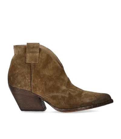Elena Iachi Bives Mud Texan Ankle Boot In Brown