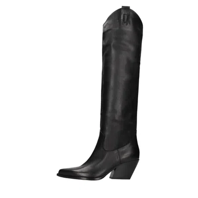 Elena Iachi Boots In Black