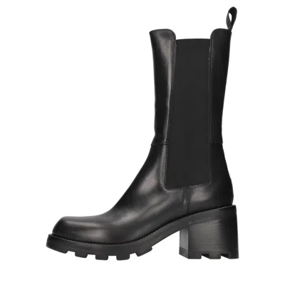 Elena Iachi Boots In Black