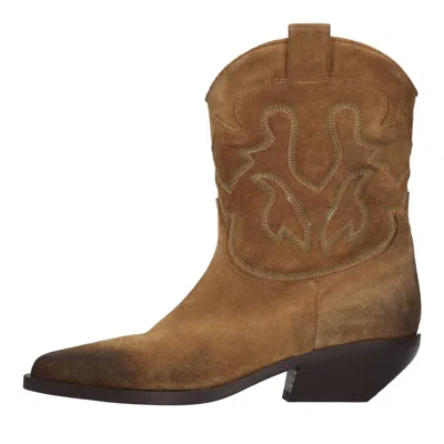 Elena Iachi Boots Brown In Marrone Marroni