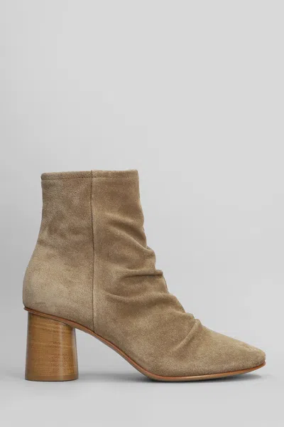 ELENA IACHI HIGH HEELS ANKLE BOOTS IN CAMEL SUEDE
