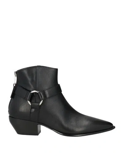 Elena Iachi Woman Ankle Boots Black Size 6 Leather