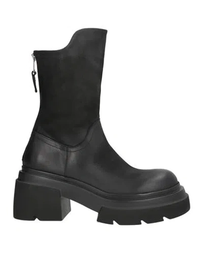 Elena Iachi Woman Ankle Boots Black Size 7 Leather