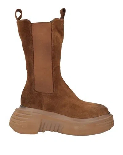 Elena Iachi Woman Ankle Boots Brown Size 7 Leather