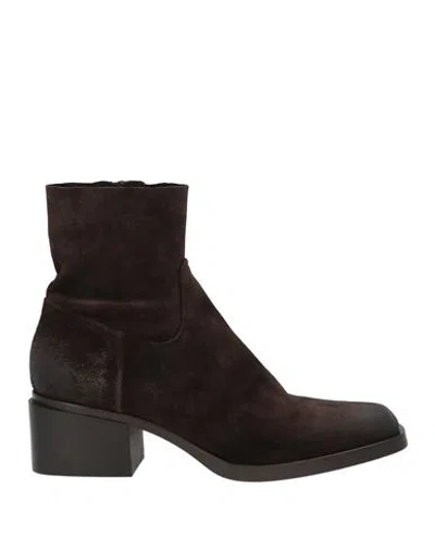 Elena Iachi Woman Ankle Boots Dark Brown Size 6 Leather